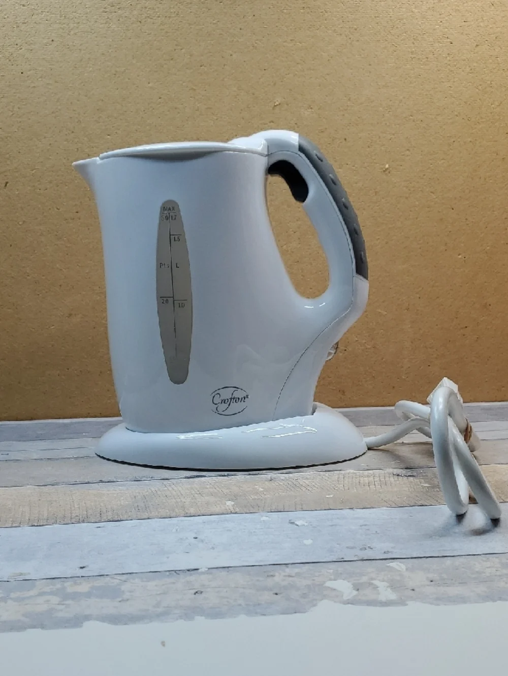 CROFTON Electric Cordless Water Kettle 1.8 qt. Tea Kettle 1500 Watts